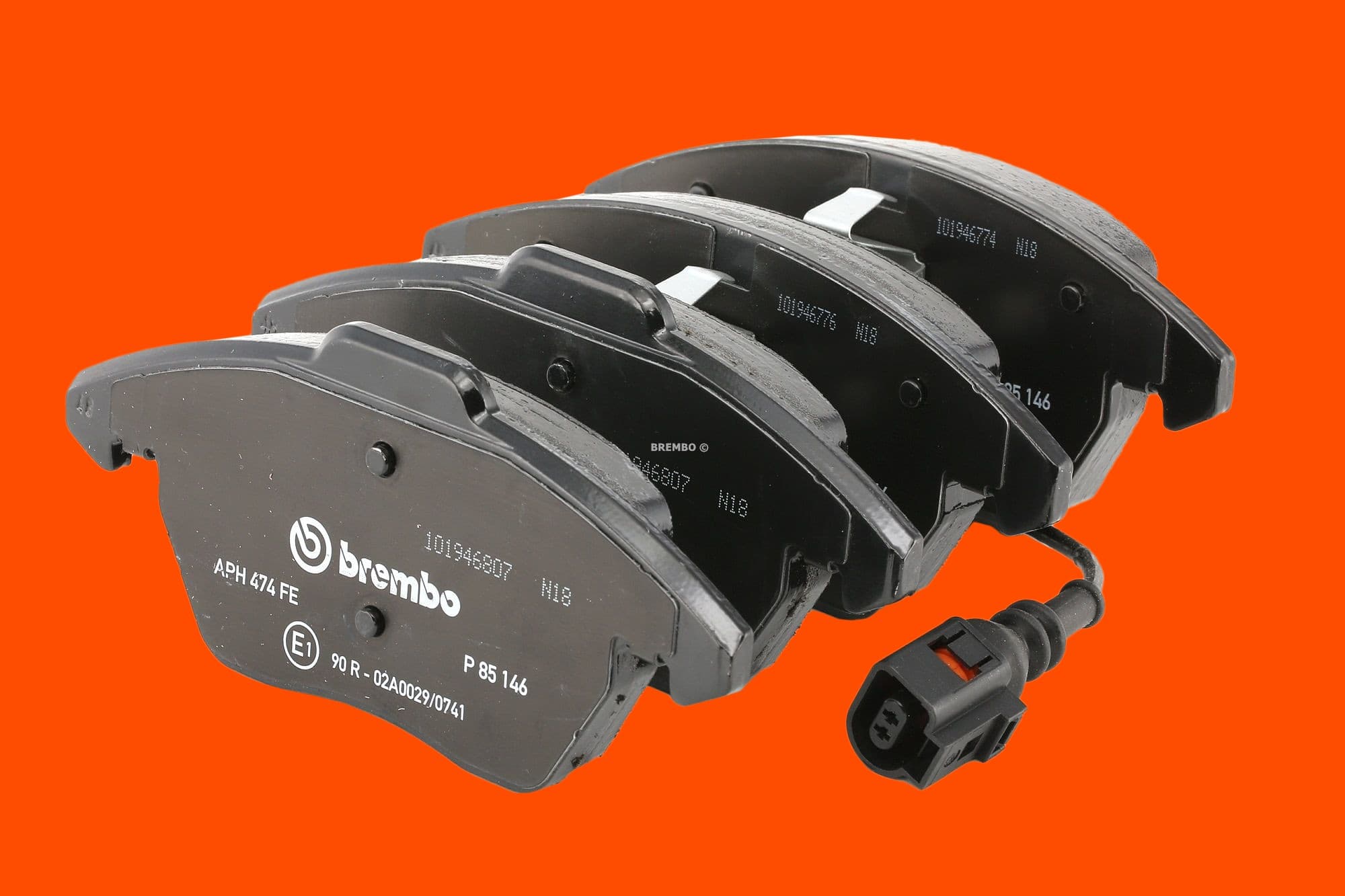 BREMBO Jeu de plaquettes de frein PRIME LINE contact de signal d'usure inclus P 85 146 Kit de plaquettes de frein, frein à disque,Plaquettes de frein